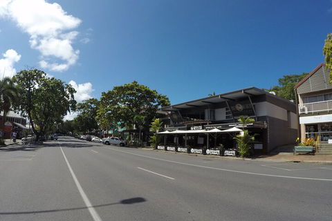 Global Backpackers - Port Douglas - Getaway Accommodation 1