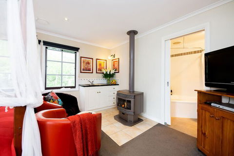 Holly Lodge - Getaway Accommodation 2