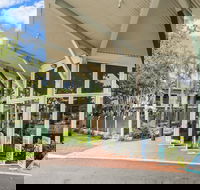 Koala Court Holiday Apartments - Getaway Accommodation