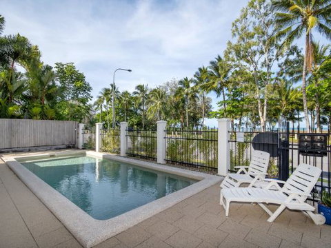 Oceansprey On The Beach - Getaway Accommodation 2