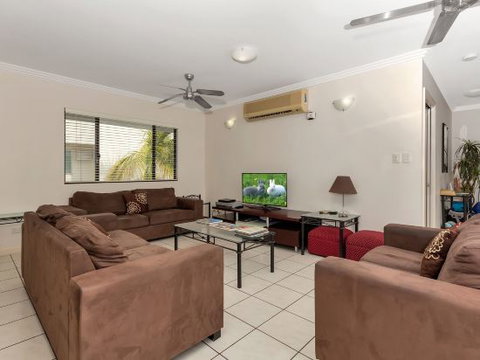 Oceansprey On The Beach - Getaway Accommodation 3