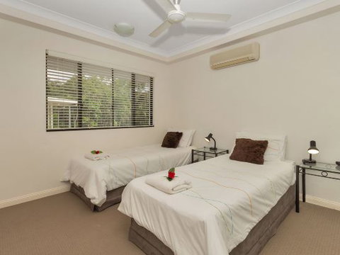 Oceansprey On The Beach - Getaway Accommodation 5