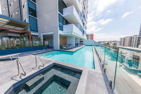 Homely Apartment In South Brisbane - Getaway Accommodation 4