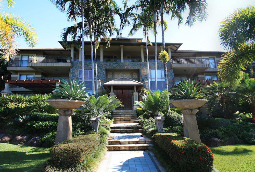 Palm Cove QLD Getaway Accommodation