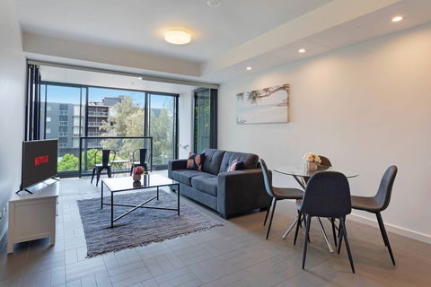 STAY&CO Serviced Apartments - Walker - Getaway Accommodation 3