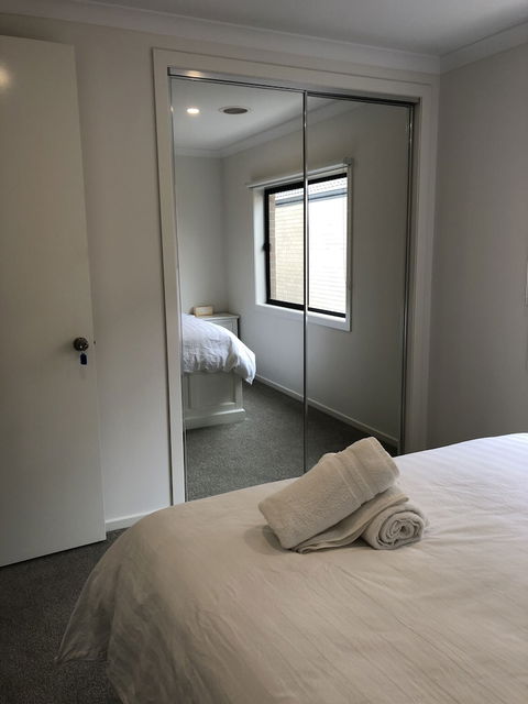 Apple House Upper Point Cook - Getaway Accommodation 4