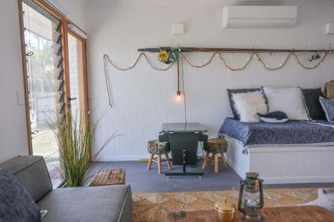 Quiet Pet Friendly Home 3 Houses To Beach Entry With Private Pool Walk To Shops - Getaway Accommodation 2