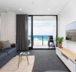 Luxury Beachfront Apartment in Newcastle - Getaway Accommodation