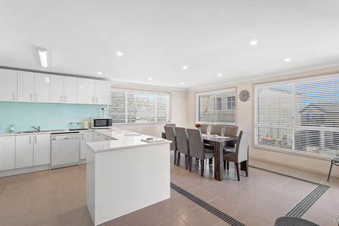 Harbourview 4 - Getaway Accommodation 1