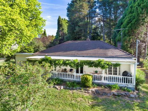 Redwood Cottage Burradoo Getaway Southern Highlands 4pm Check Out Sunday - Getaway Accommodation 0