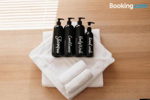 Wentworth Estate 5 Bedroom Luxury Home Sleeps 12 - Getaway Accommodation 1