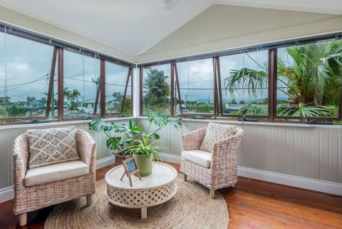 House Tropicana - Getaway Accommodation 1