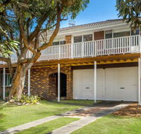 TREETOPS at WERRI BEACH Gerringong 4pm Check Out on Sundays - Getaway Accommodation