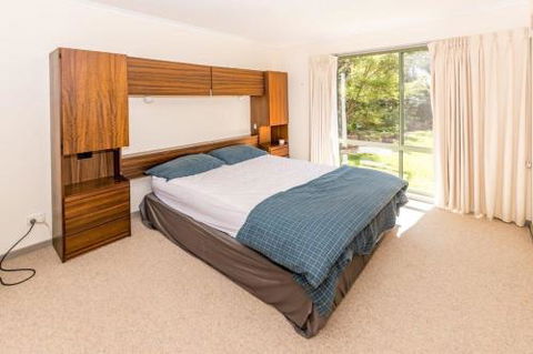 Sixteen Ash Ave Sandy Point - Getaway Accommodation 6