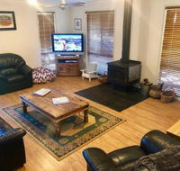 1 Tecoma Avenue Sandy Point - Getaway Accommodation