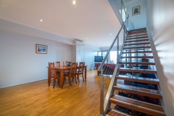 Spacious Apartment With Sea Views - Getaway Accommodation 5