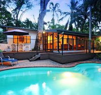 The Oak Beach Beachhouse - Getaway Accommodation