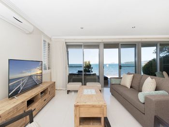 Soldiers Point Road 2 163 Seaside Splendour - Getaway Accommodation 2