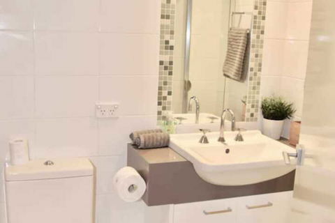 Stylish Mod Apt Near CBD Free Parking - Getaway Accommodation 6