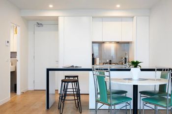 Stunning Harbour & City View Loft - Getaway Accommodation 1