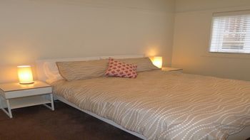 Lavender Bay NSW Getaway Accommodation