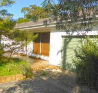 Lakeside Tranquility at Culburra Beach - Getaway Accommodation