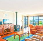 HAIS18G Riverside Delight - Getaway Accommodation