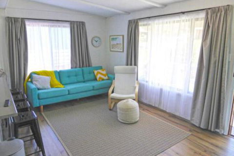 The Relax Shack At Culburra Beach Sleeps 7 - Getaway Accommodation 5