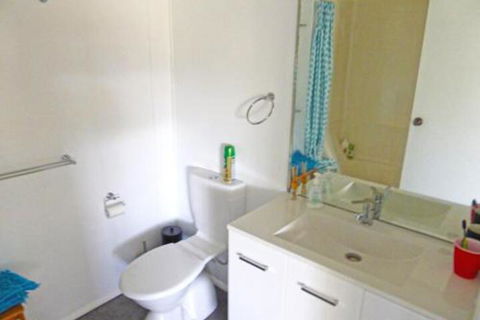 The Relax Shack At Culburra Beach Sleeps 7 - Getaway Accommodation 6