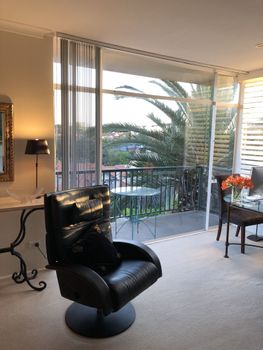 North Sydney Art Bed & Breakfast - Getaway Accommodation 5