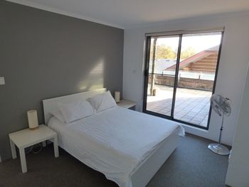 The Apartment Service ALEX2 - Getaway Accommodation 4