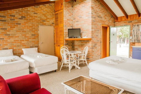Crescent Head Resort & Conference Centre - Getaway Accommodation 6