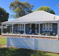 Edgeworth Street Manor - Getaway Accommodation