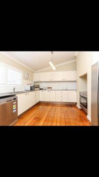 Edgeworth Street Manor - Getaway Accommodation 4