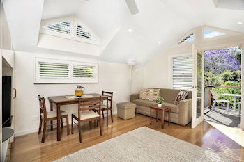 Private Garden Apartment Minutes Walk To Station NBN01 - Getaway Accommodation 6