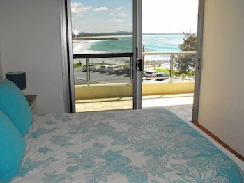 Beachpoint Unit 202 - Getaway Accommodation 5