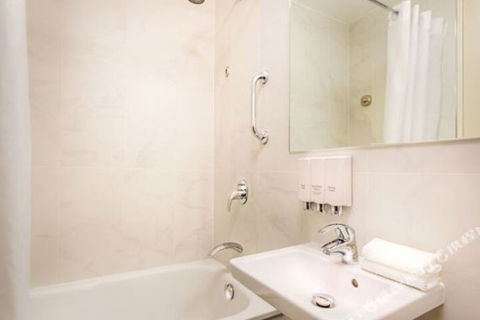 Qinnat Victoria One On Elizabeth Melbourne - Getaway Accommodation 7