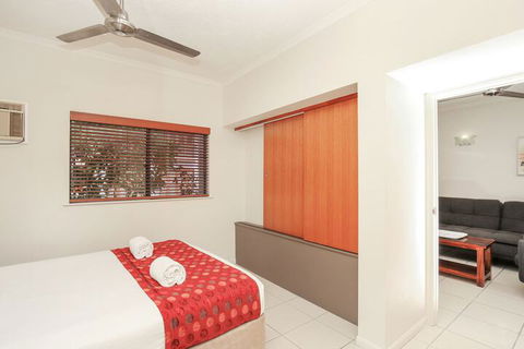 Centrally Located Apartment 1020 - Getaway Accommodation 3