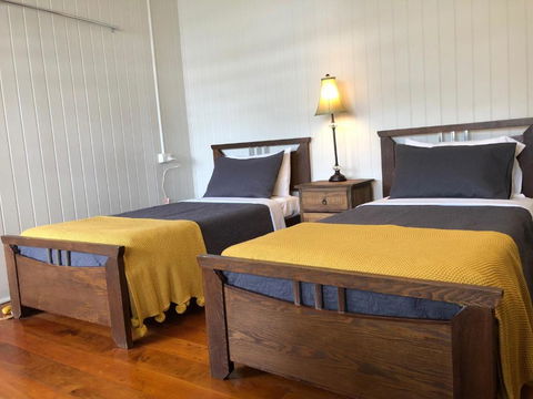 Five 3 Five - The Beachside Barracks - Getaway Accommodation 4