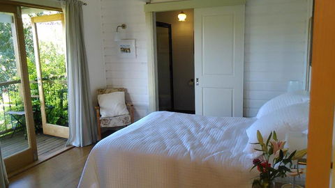 Old Church B&B - Getaway Accommodation 2