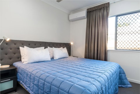 Blue Lagoon Villa B - Getaway Accommodation 6