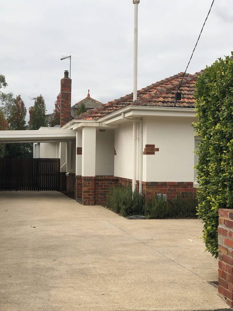 Malvern 3 Bedroom Home - Getaway Accommodation 5