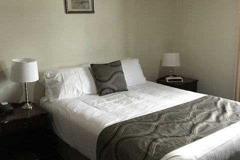 Duntryleague Guesthouse - Getaway Accommodation 3