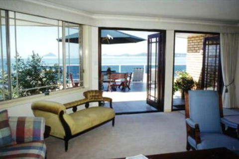 The Mitchells Waterfront Bed & Breakfast - Getaway Accommodation 2