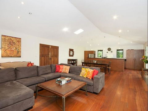 Laanecoorie Holiday House - Getaway Accommodation 1