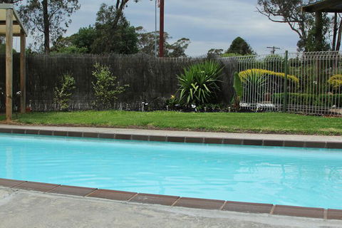 Calder Family Motel - Getaway Accommodation 6