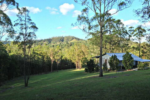 Melawondi Spring Retreat - Getaway Accommodation 6