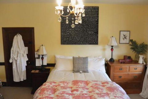 Stanton Bed & Breakfast - Getaway Accommodation 2