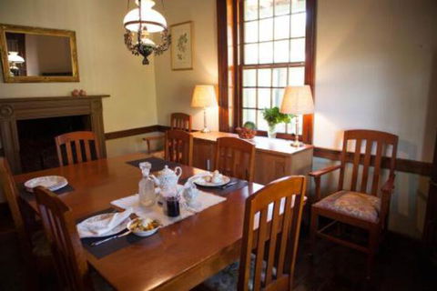 Stanton Bed & Breakfast - Getaway Accommodation 4