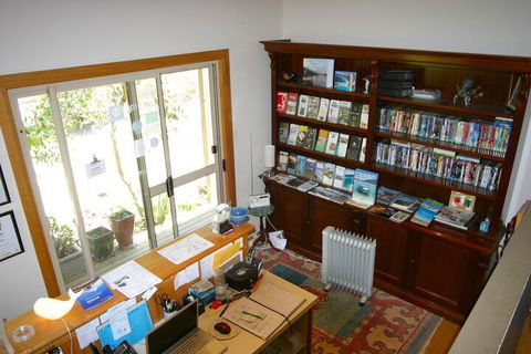 Sandpiper Ocean Cottages - Getaway Accommodation 2